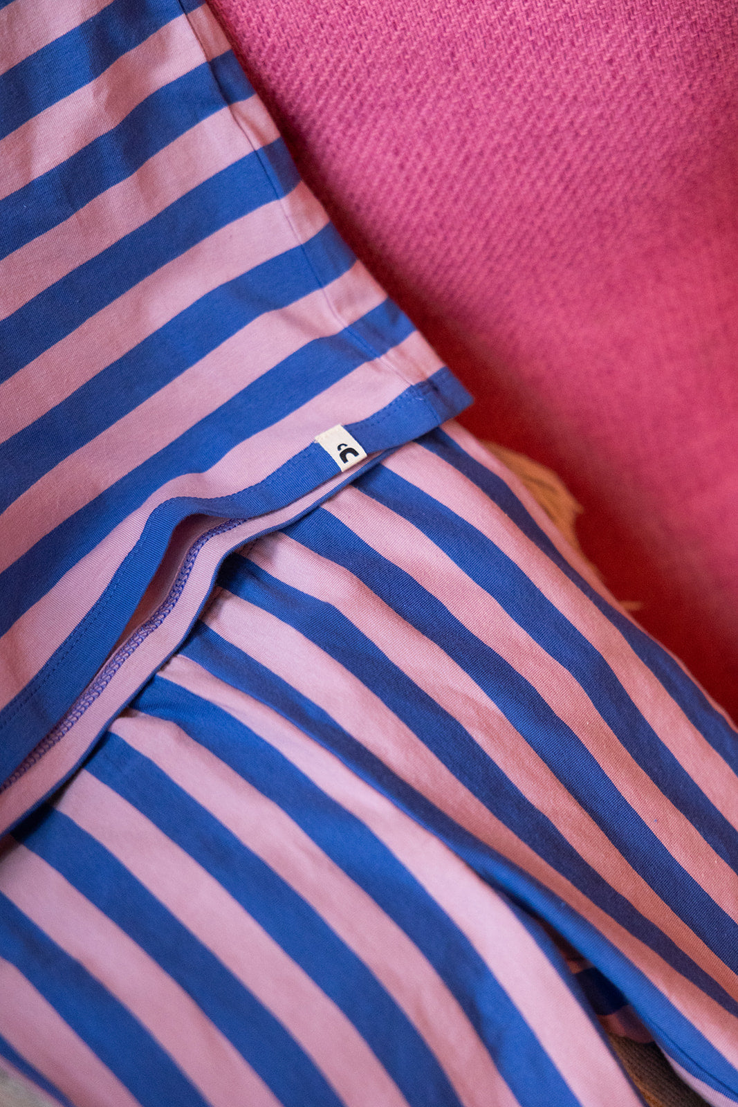 Nena flared broek blauw roze Magic