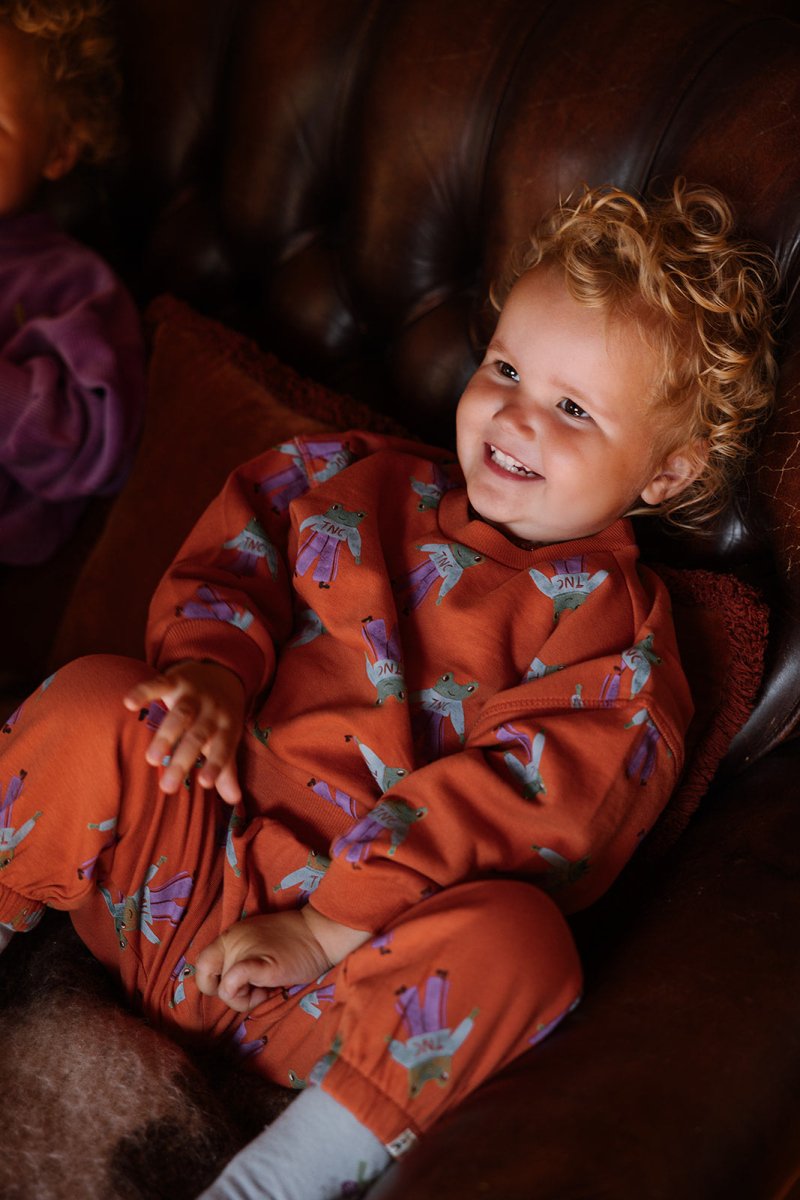 Bobbie Sweater Bruin - The New Chapter Store